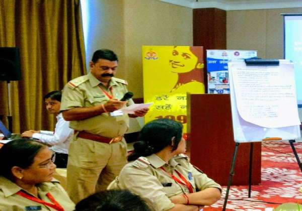 Police Women sammaan