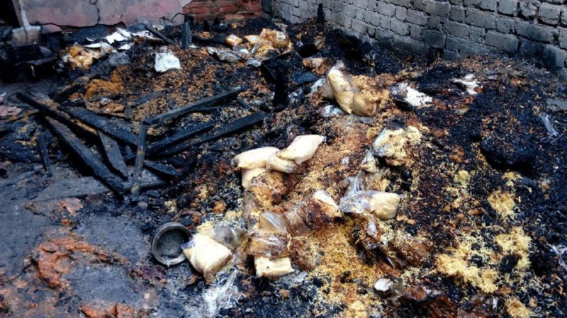 fire in namkeen factory, shahdol hindi news