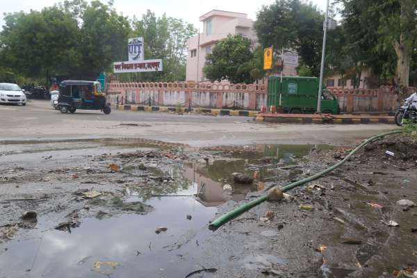 sewerage work and roads condition udaipur