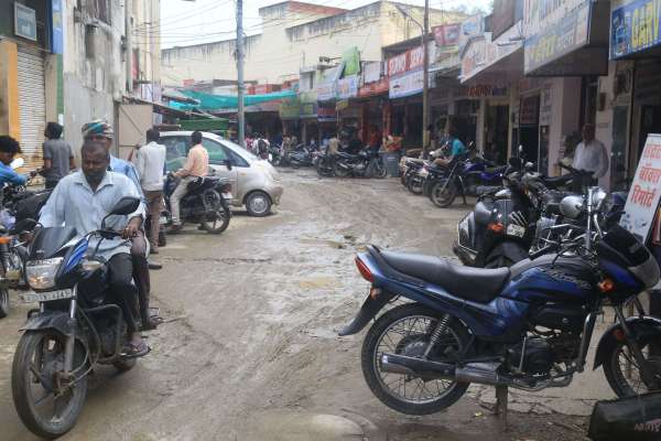 sewerage work and roads condition udaipur