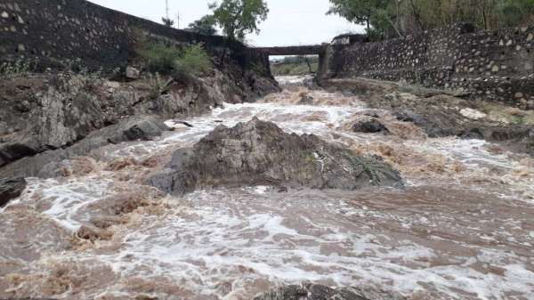 video: rain in udaipur, nandeshwar channel and madar udaipur