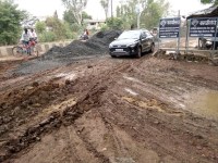 People troubled in sewer line construction