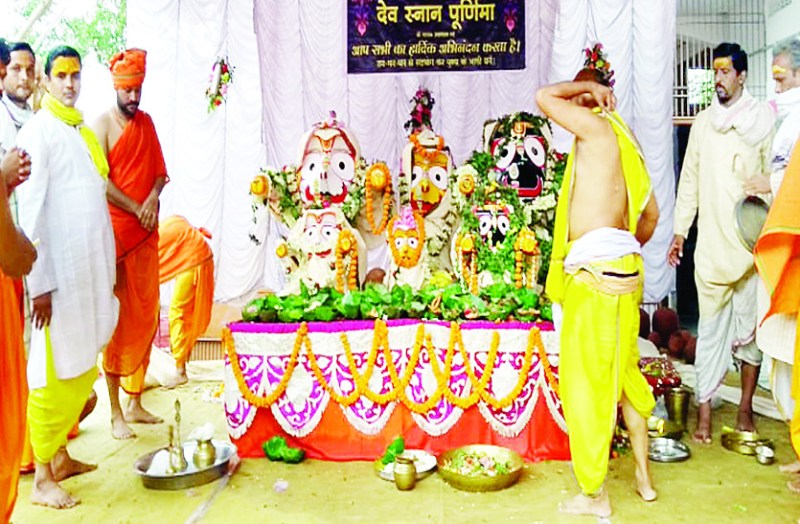 महास्नान के बाद बीमार हुए भगवान जगन्नाथ, अब आषाढ़ के द्वितीया को जागेंगे भगवान