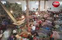 Heavy rains Amarnath travelers stranded 