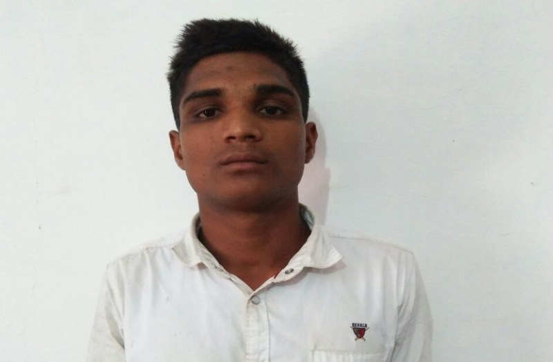 सिगरेट का एक कश लगाने दो दोस्तों के बीच हुआ विवाद, एक ने दूसरे पर चलाया चाकू