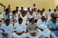 Dummy assembly,डमी विधानसभा का सत्र,hindi news,latest news,mp news,today news,Congress,latest news,Congres news,black band,Congress leaders,mp vidhansabha,news Vidhan Sabha