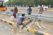 Highway construction pole open in rainy season