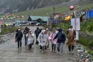 Amarnath yatra suspended on 3rd day continuously due to heavy rain