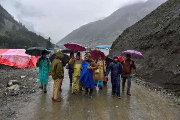 Amarnath yatra suspended on 3rd day continuously due to heavy rain