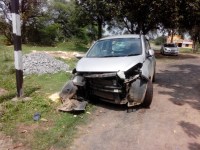 Children save dividers crashed car, banker injured