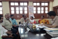 जीएम जलकल से मिलते कांग्रेसी