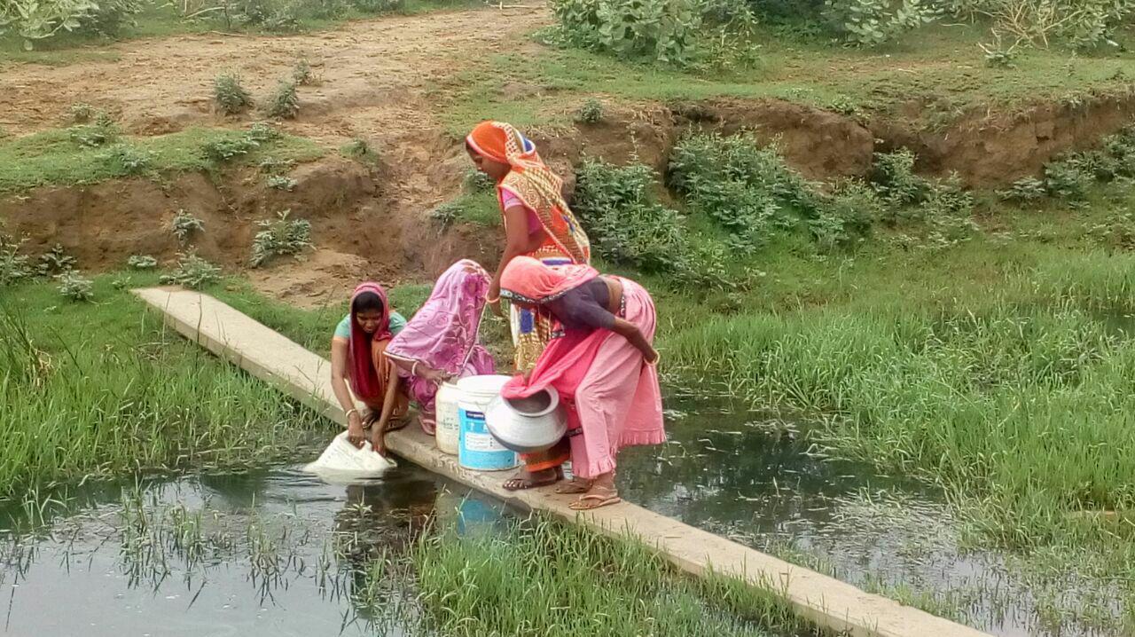 Alwar : water problem in dharmpura village