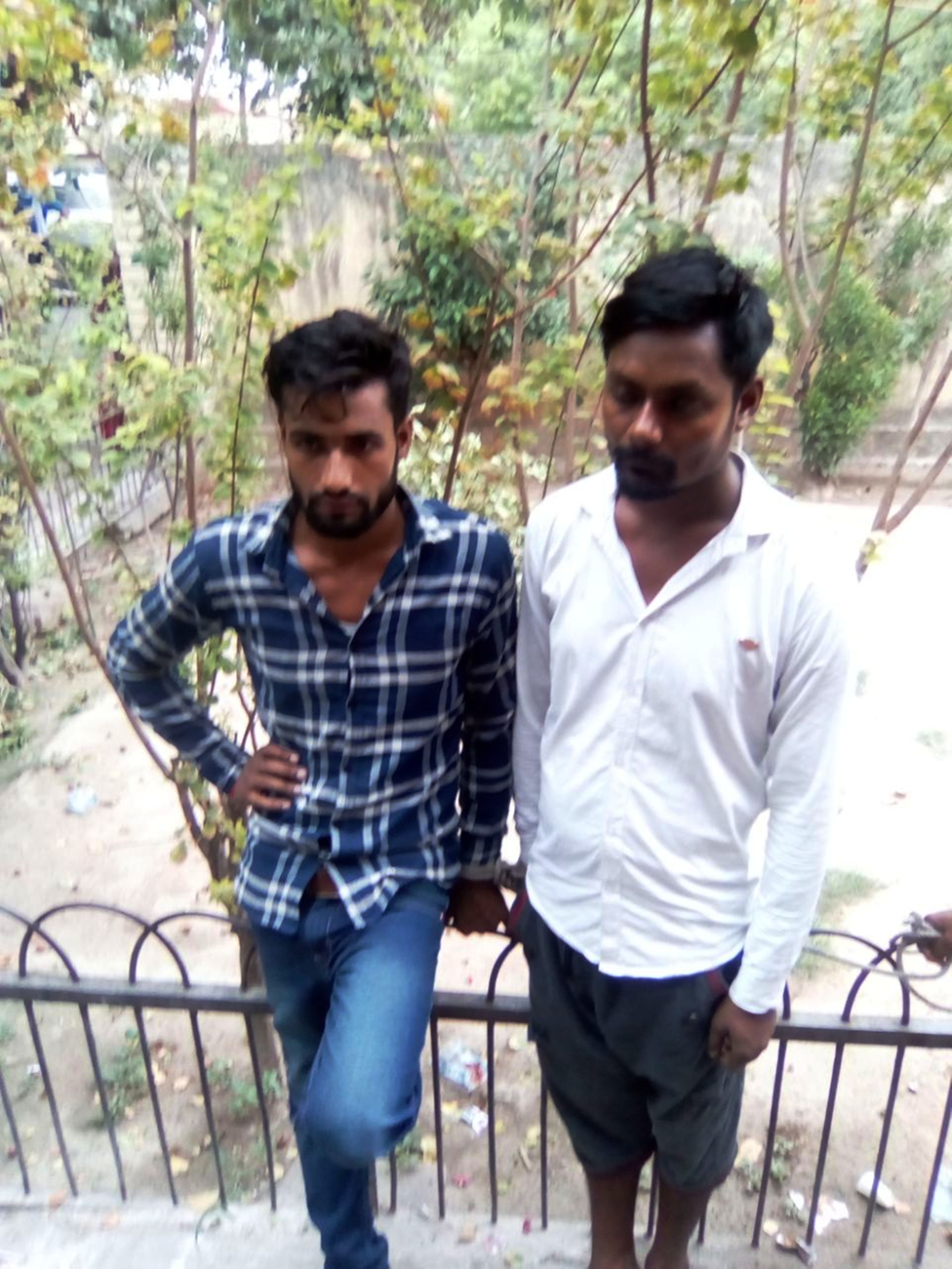 btech student arrested with two mouth snakes in kanpur hindi news