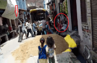 two side fight in mahrajganj police take action