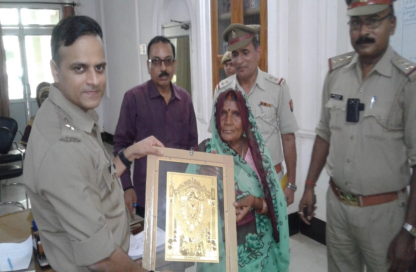 Knowledge dadi respected by sp wo is famous on social media