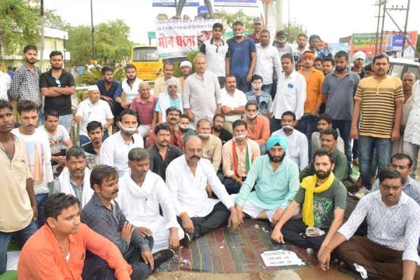 सतना रेप पीडि़ता दिल्ली एम्स में शिफ्ट, दुष्कर्मी को फांसी की मांग, गुस्साए एमपी के लोग