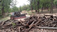 Unchecked tractor overturned in sidhi, one died