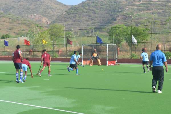 pics : Inter-range police hockey competition