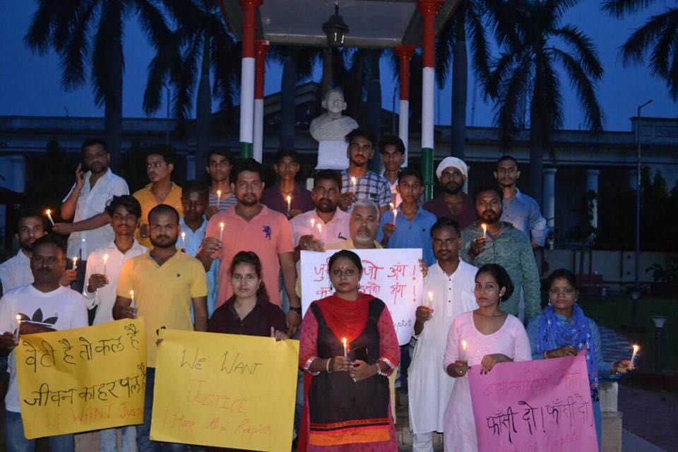Candle march In Faizabad for Mandsaur rape victim