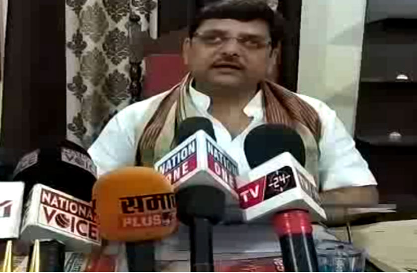भ्रष्टाचार की खुली पोल तो नगर पालिका चेयरमैन ने दिया हैरान करने वाला बयान, देखें वीडियो