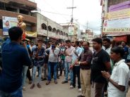 The city's youths call the shutdown of the city, 90 percent of shops c