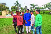 top proven side effect of taking too much selfie