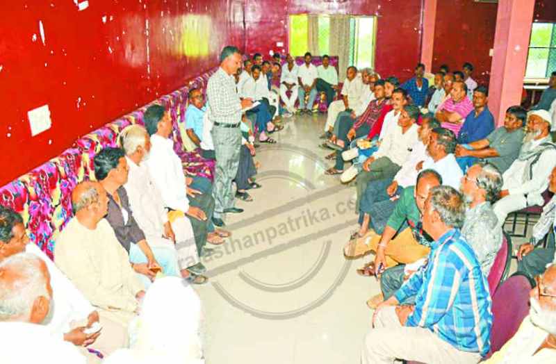 logic give beneficiaries Rush to raise PM modi jaipur rally