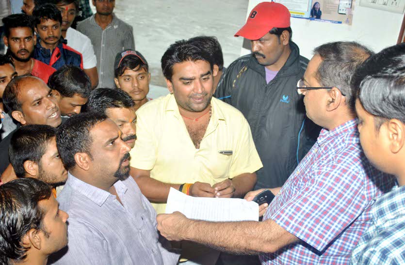 sehore, sehore news, sehore patrika, patrika news, patrika bhopal, bhopal mp, district hospital, hospital, sehore hospital, irresponsibility, cmho, dr prabhakar,