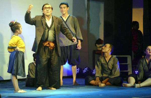 Photo Gallery : शिक्षकों में नई ऊर्जा देने की सार्थक पहल, नाटक की प्रस्तुतिकरण कर यहां से आए नाट्य कलाकारों ने शिक्षकों के जेहन में भरा जोश