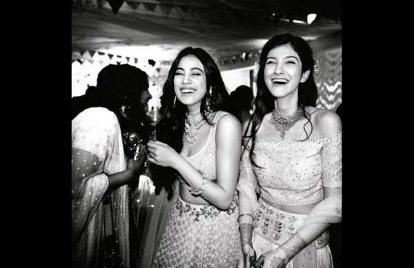 sonam kapoor latest wedding unseen photos