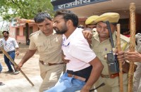 राजस्थान का एक ऐसा कॉलेज जहां पढऩे की लालसा में छात्रों को खाने पड़ते हैं डंडे, करना पड़ता है हंगामा