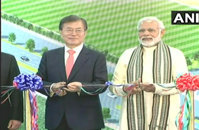 PM Modi and Moon J Inn