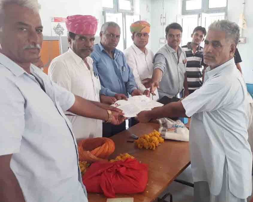 किसान जागरूक होकर योजनाओं का उठाएं लाभ