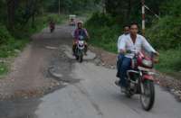 Photo Gallery : आप इस मार्ग से करते हैं आवागमन तो हो जाएं सावधान, रास्ते में हैं बड़े-बड़े गड्ढे