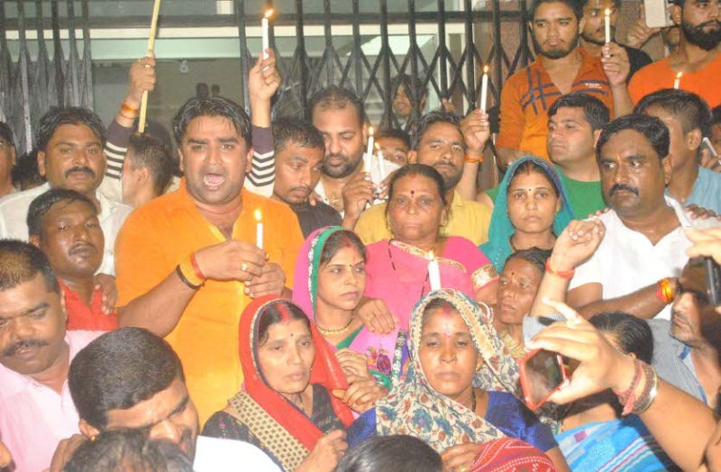 sehore, sehore news, sehore patrika, patrika news, patrika bhopal, bhopal mp, hospital, district hospital, health department, Community Health Center, doctors, workers, management, doctor, irresponsible doctors, candel march,