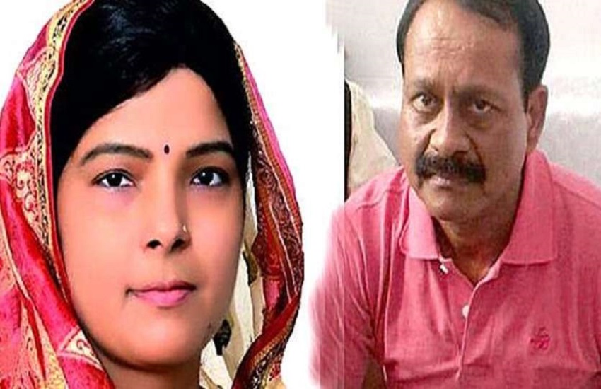 Munna Bajrangi and his wife Seema Singh