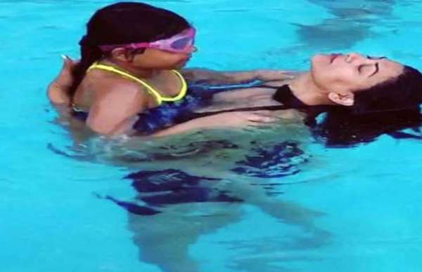 sushmita sen spend quality time with with daughters