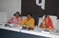 vidisha, vidisha news, vidisha patrika, patrika news, patrika bhopal, bhopal mp, malnutrition, baithak, Women's child development department, Women ministry, health center, 