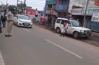 दर्जनों नाबालिग वाहन चालकों को पुलिस ने पकड़ा, कइयों को समझाइश के बाद छोड़ा तो कइयों से वसूला इतना जुर्माना