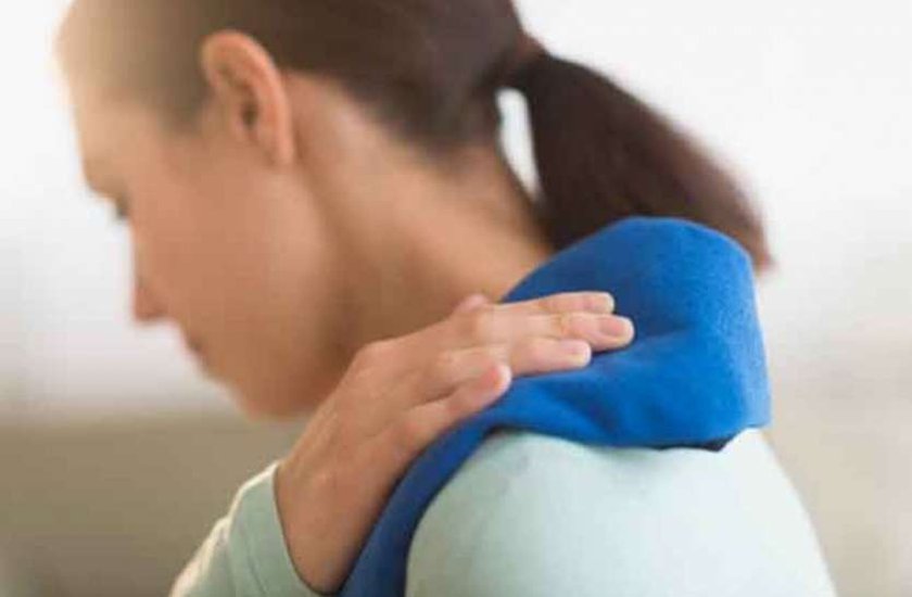 बढ़ रही है लोगों में कंधे के दर्द की समस्या