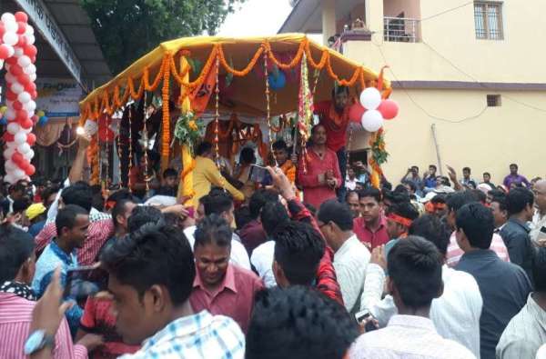 उमड़े पूरा गांव, शहरवासी भी अधिक संख्या में पहुंचे ग्राम दादर