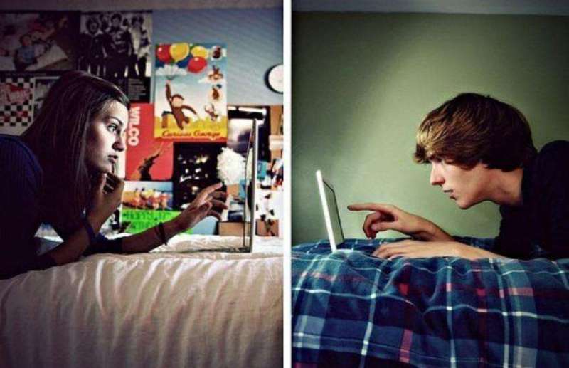 girlfriends chatting 