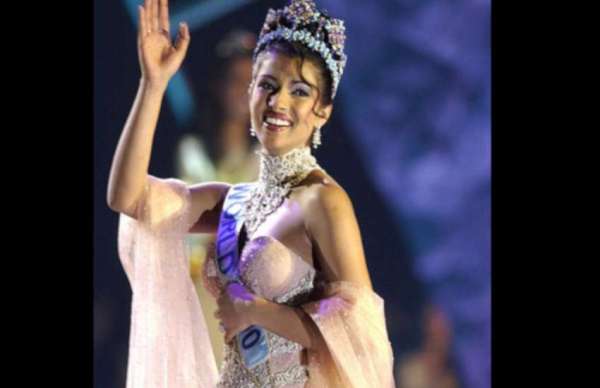 Birthday special priyanka chopra looks when she wins miss world 2002