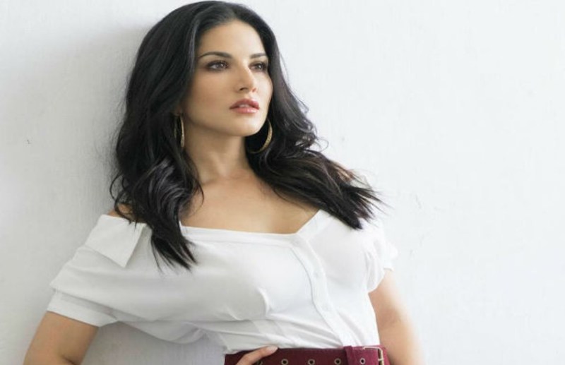 Karenjit Kaur The Untold Story Of Sunny Leone controversy