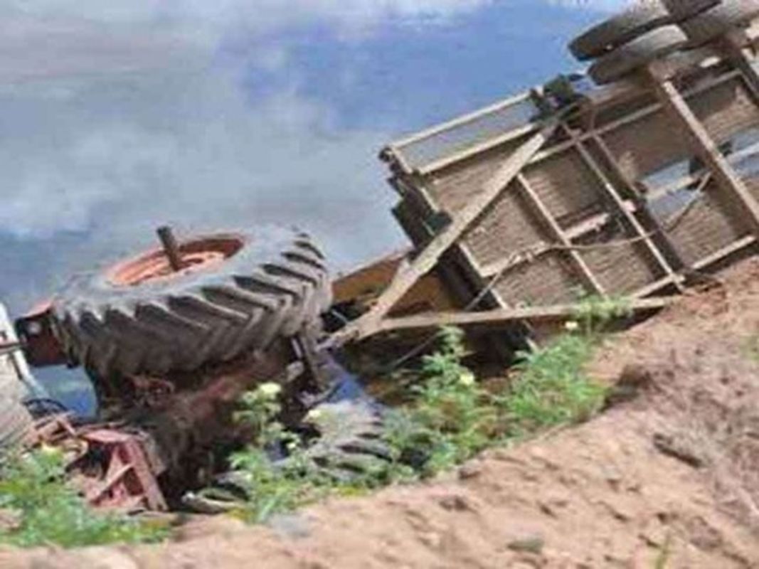 Tractor-Trolley accident