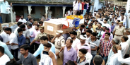 Alwar : martyr's funeral with damp eyes from military honors