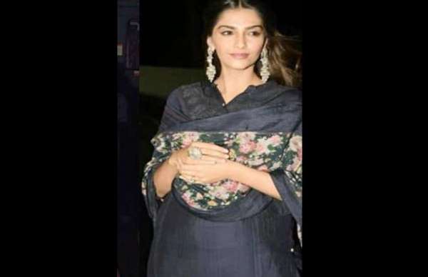 dhadak screening janhvi kapoor and ishaan khattar latest photos