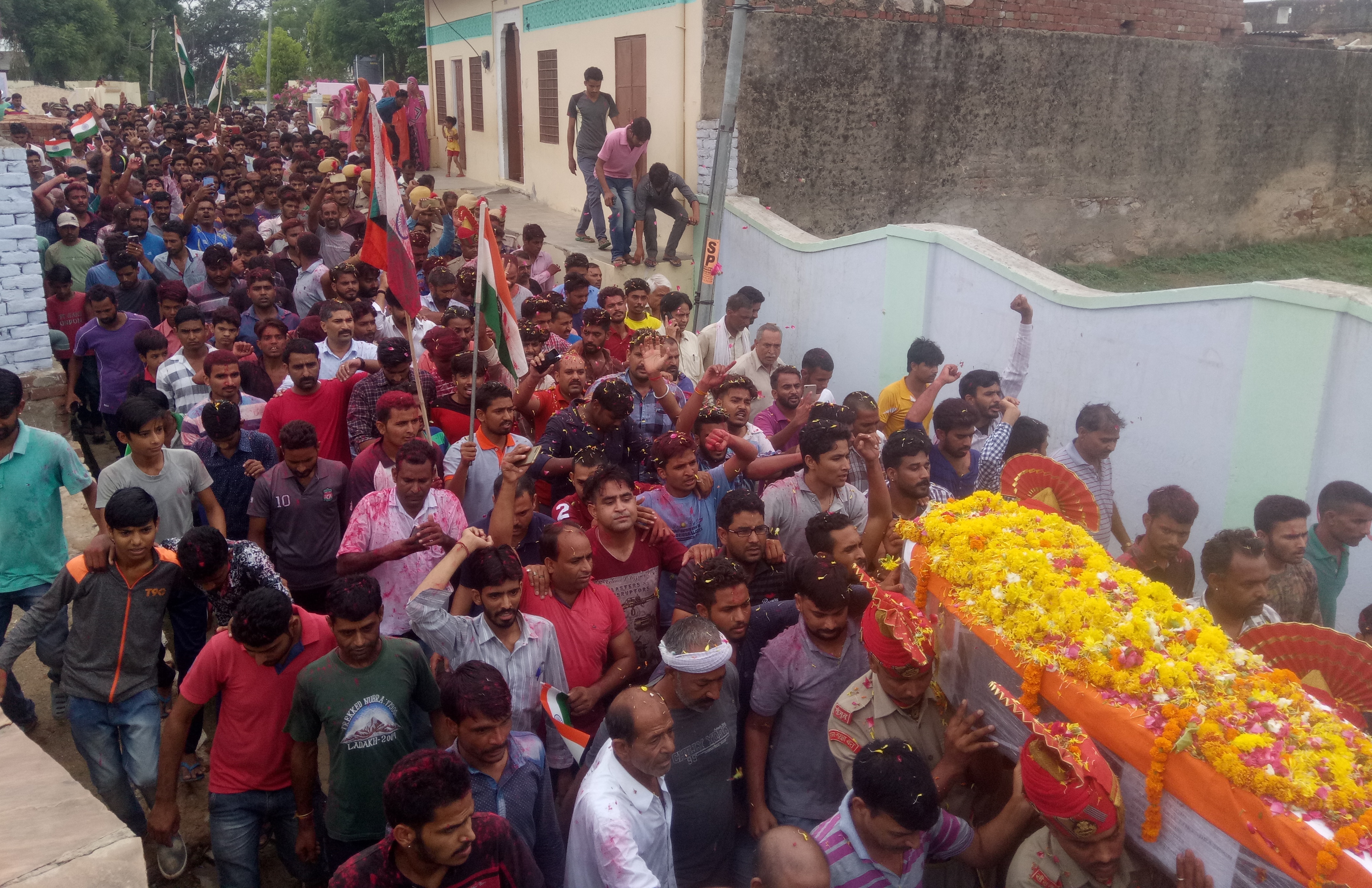 Last farewell to martyrs