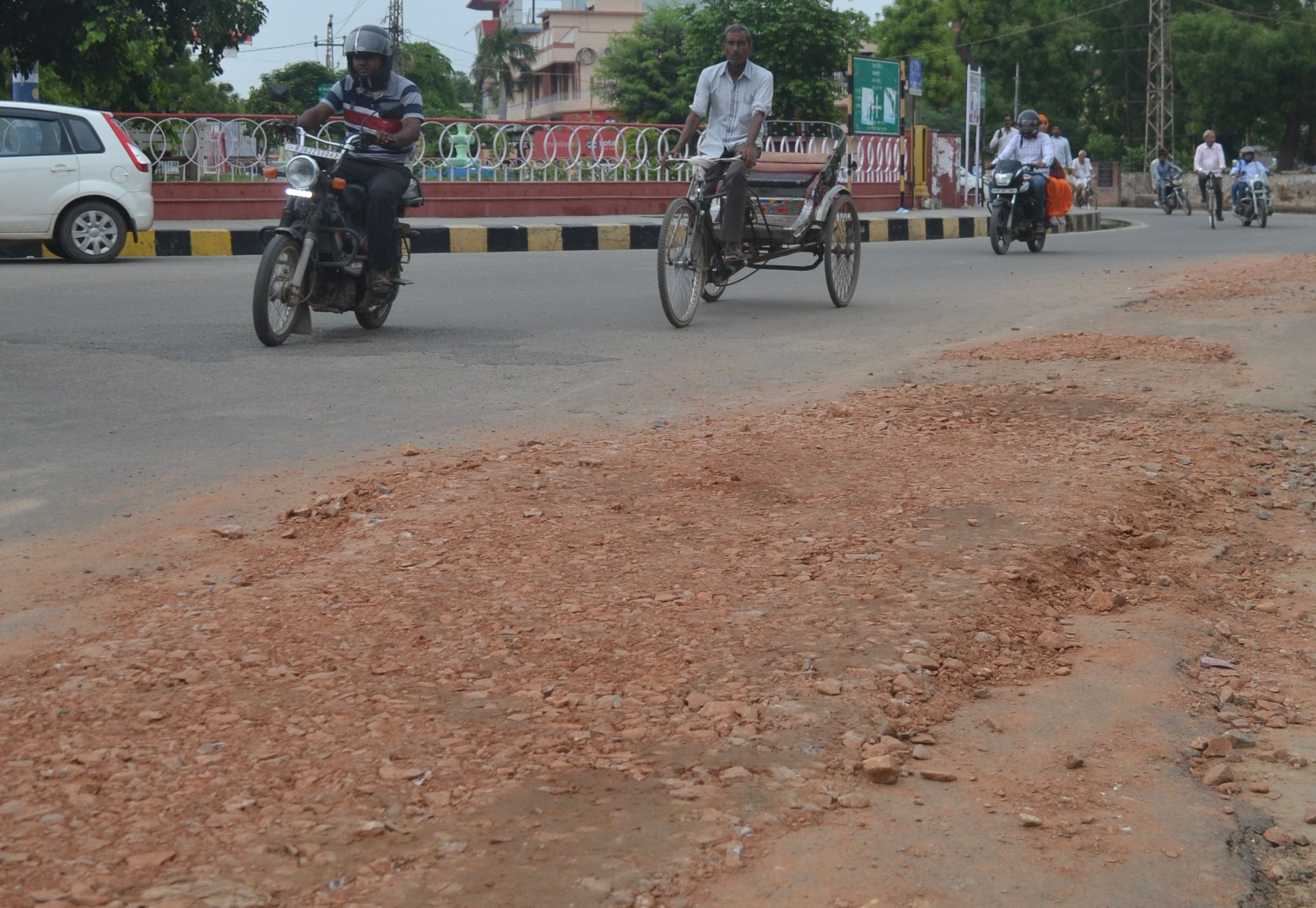Road renovation in alwar after news publish in patrika