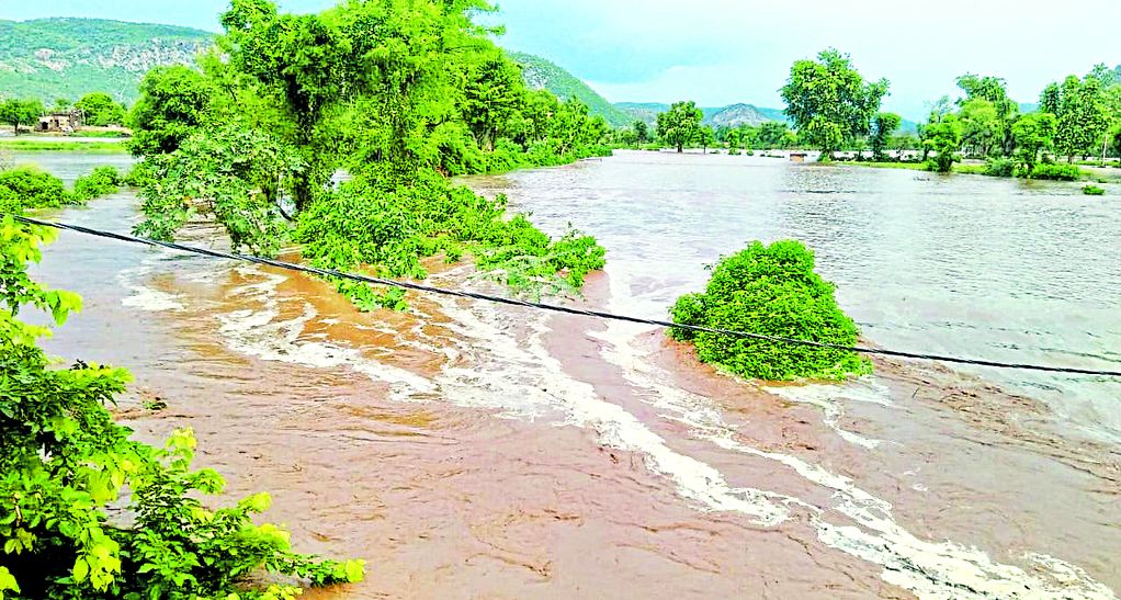 RIvers overflow after heavy rain in alwar